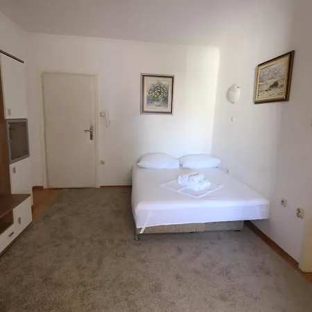Apartment Dony - Ticic Novalja Exterior photo