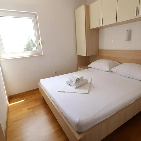 Apartment Dony - Ticic Novalja Exterior photo