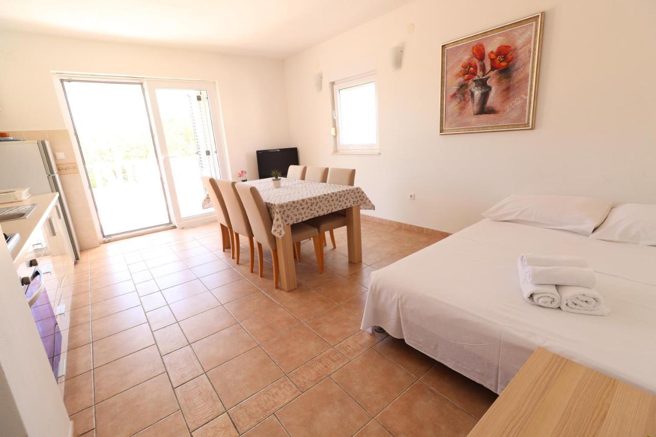 Apartment Dony - Ticic *